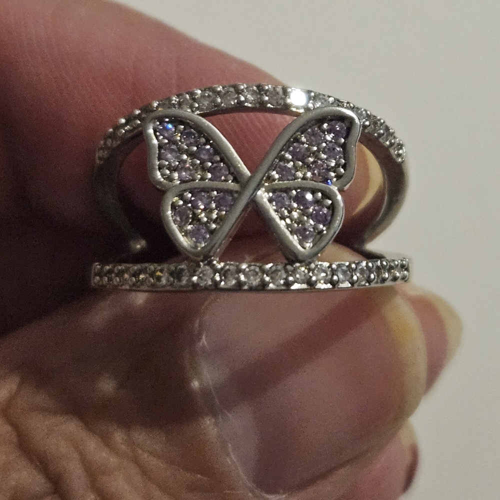 Item 1265 Elegant Silver Butterfly Ring Size 7 To 7.5